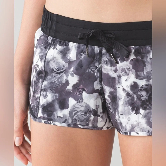 Lululemon Hotty Hot Short Mini Obscurred Black Dusty Mauve / Black Size 10 - Picture 8 of 10